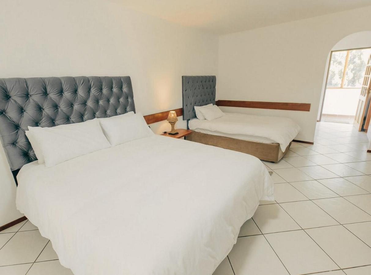 Golden Candle Guest house *