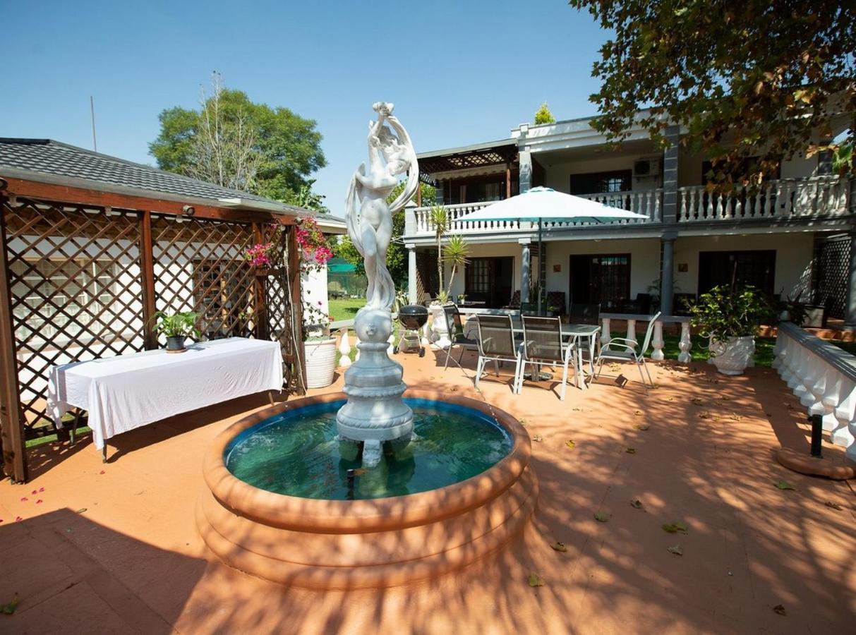 Guest house Golden Candle Roodepoort